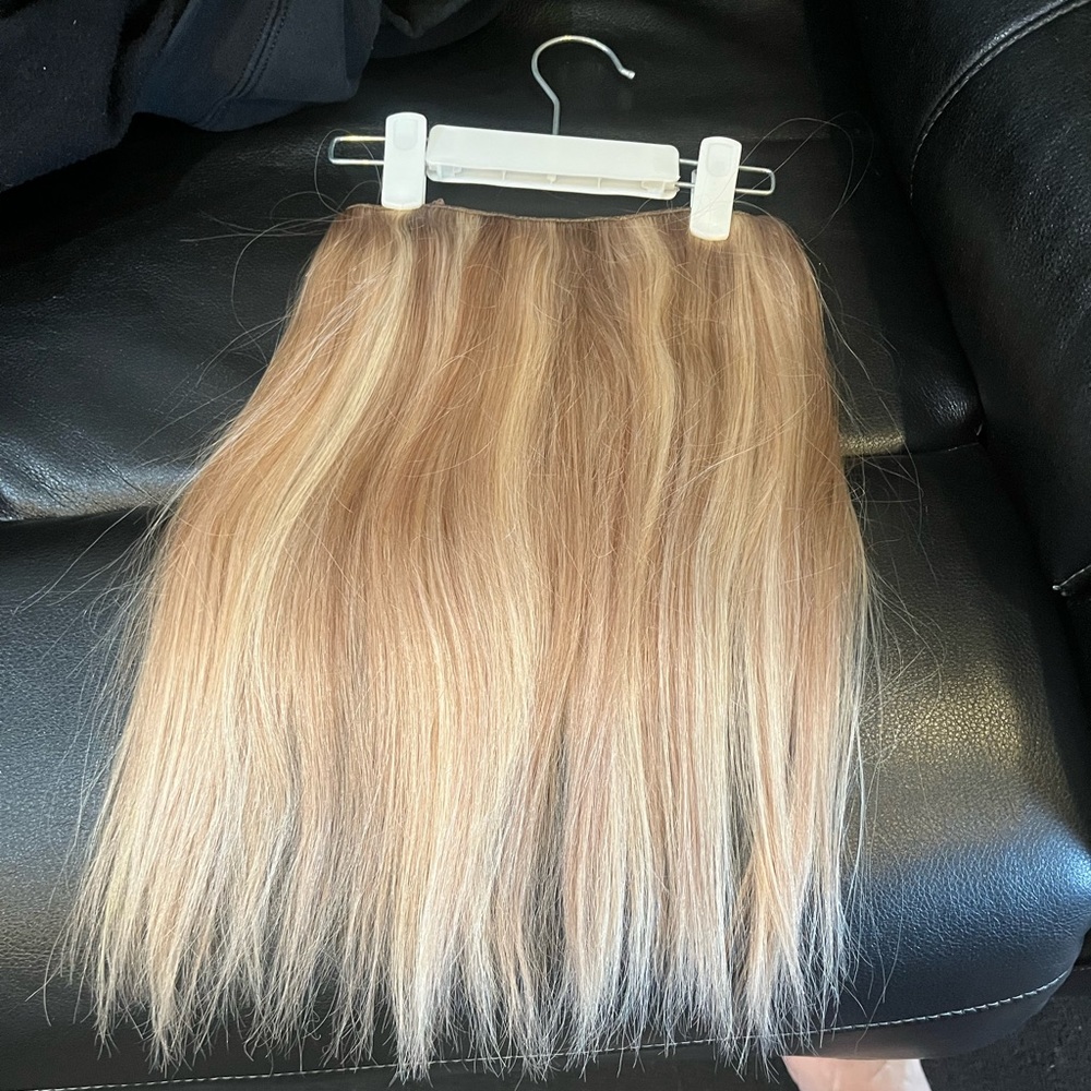 Hidden CrownColor 882, 16 inches. Comes with bag, pliers, and extra wire!